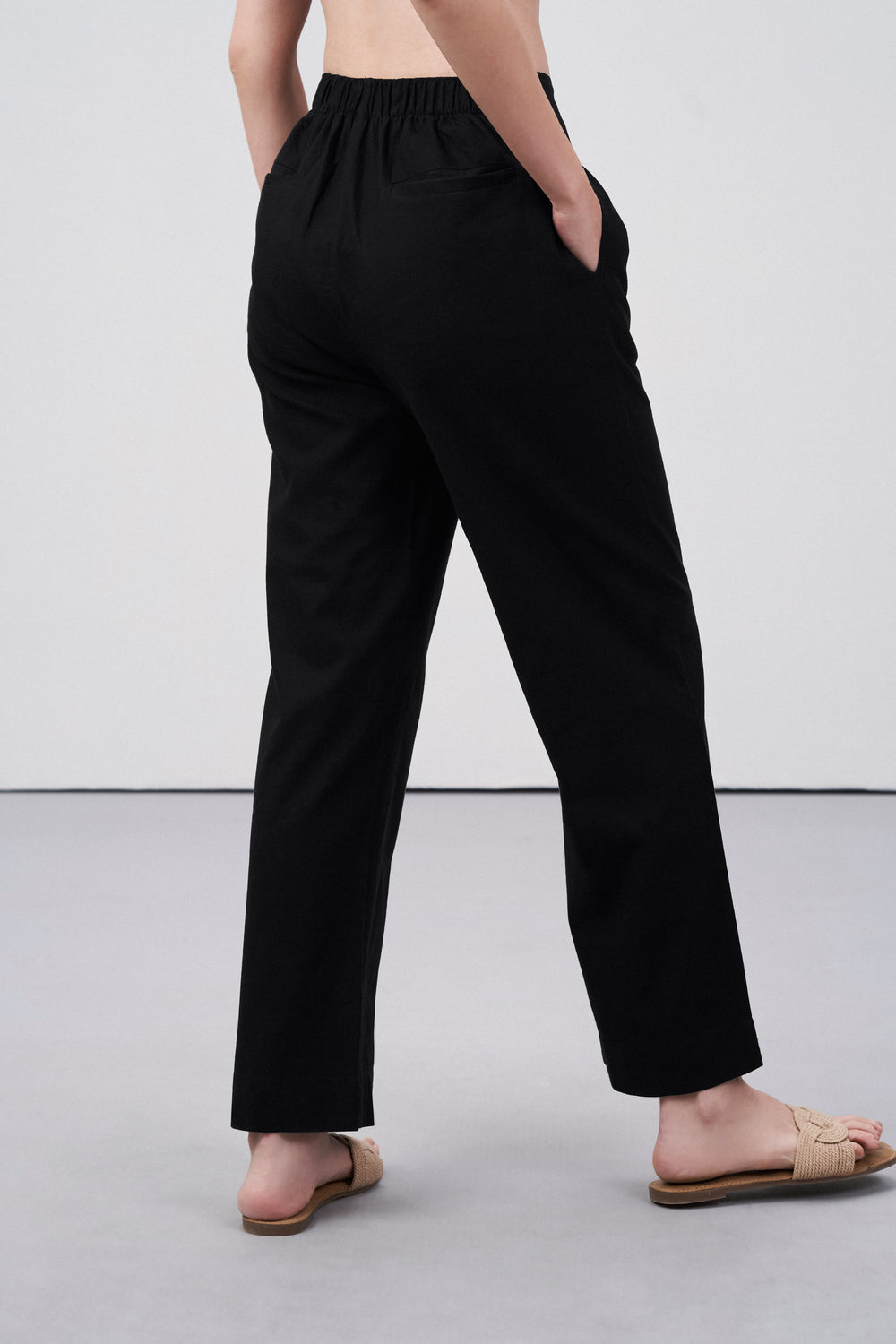 Women Pants | 100% Cotton Dart Side Pocket Black Color Trousers | Black Cotton Pants – Dart Trousers for Women | Right Back Side Straight Fit Cotton Trousers