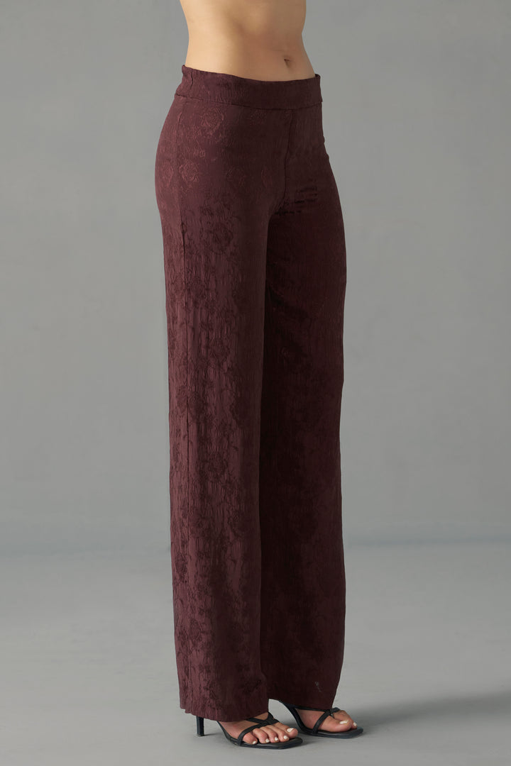 CRINKLED JACQUARD STRAIGHT TROUSERS