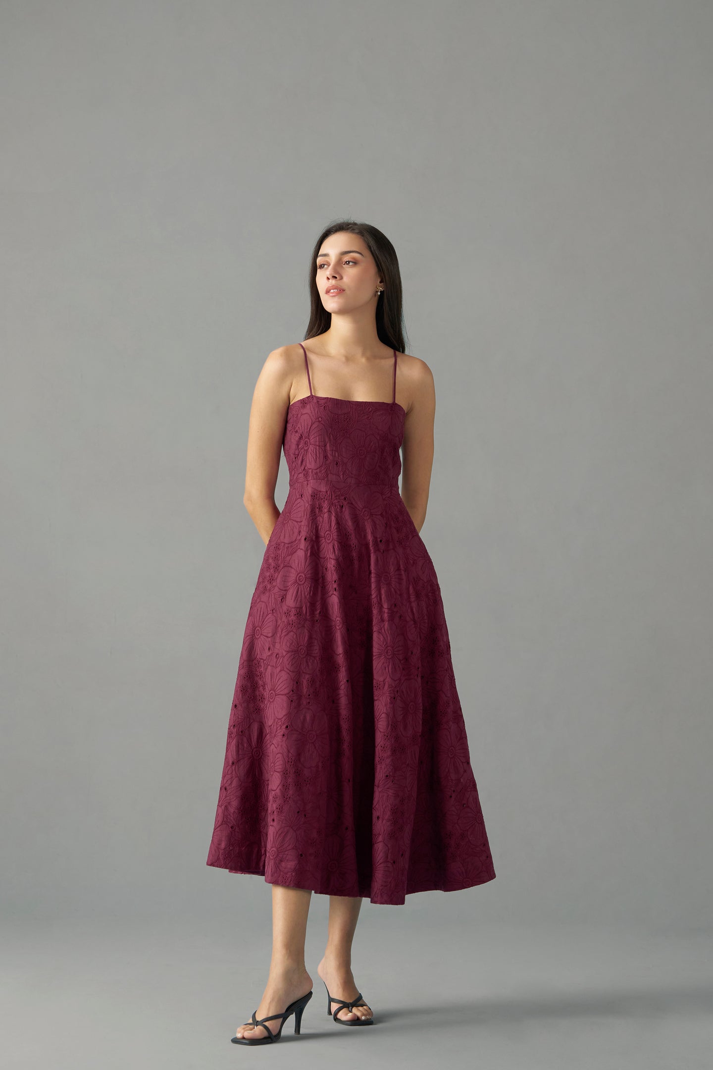 FLORAL EMBROIDERED MIDI DRESS | frontside full image