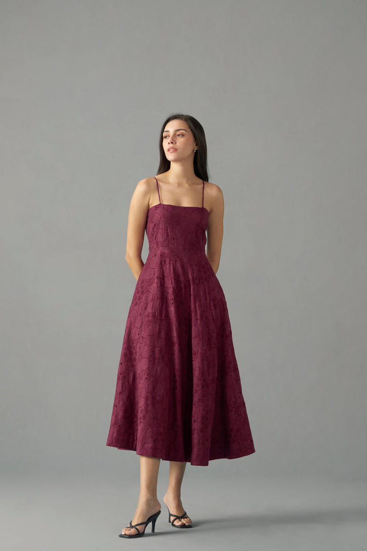 FLORAL EMBROIDERED MIDI DRESS | frontside full image