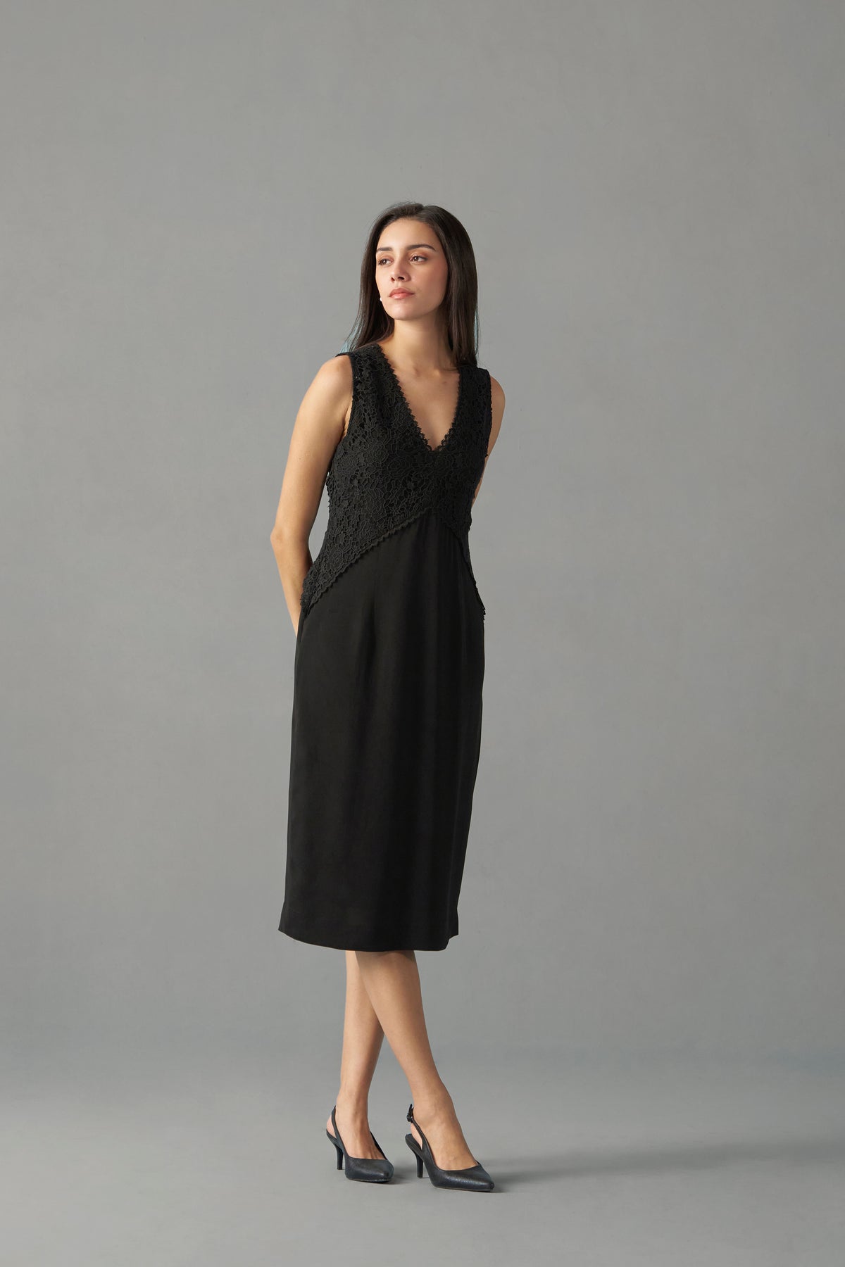 LACE BACK MIDI DRESS Black / S